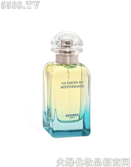 ���Ϻ�ӯ�M�����Q(m��o)�����޹�˾�����R�˵��к����@����ˮ50ml