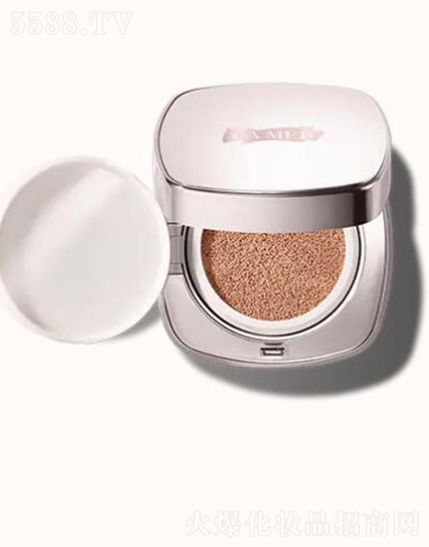 ��Ԋ�m�죨�Ϻ������Q���޹�˾�����{֮�i�̹⟨׃��|�۵�Һ21̖����ɫ��׊y���o�