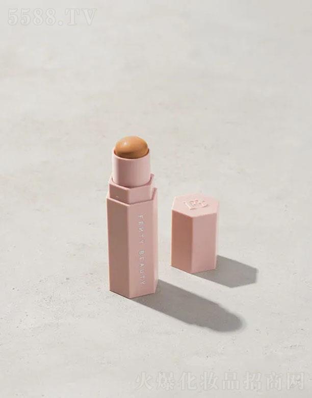 ·����܎��ˮ���yƷ(�Ϻ�)���޹�˾��FentyBeauty��׃?n��i)��F��� ���F��ɫ(ů�{(di��o))