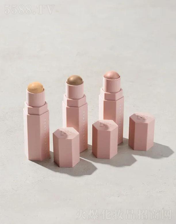 ·����܎��ˮ���yƷ(�Ϻ�)���޹�˾��FentyBeauty��(m��ng)�û�����ݰ� ��Ȼ�\�wɫ