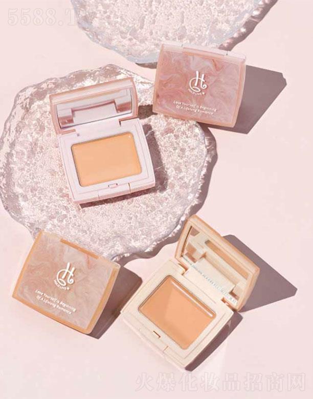 �K���K�����Q(m��o)�����޹�˾��HOLD   LIVE��Ӱ�߹���覱P   Ę������