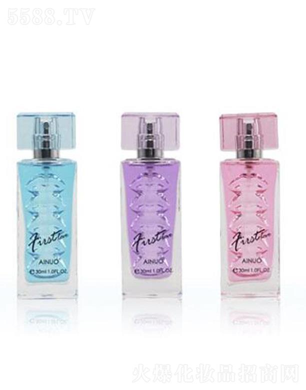 �Ռ��мΌ����û������޹�˾�����Z��������(d��ng)��ˮ