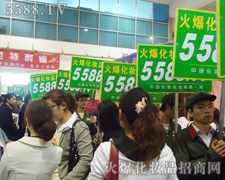 �˳�֮�������@Ӣ�۱�ɫ