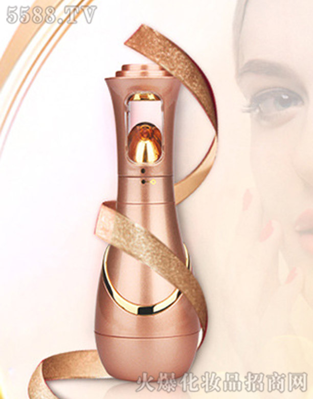 �۴���Ħ��