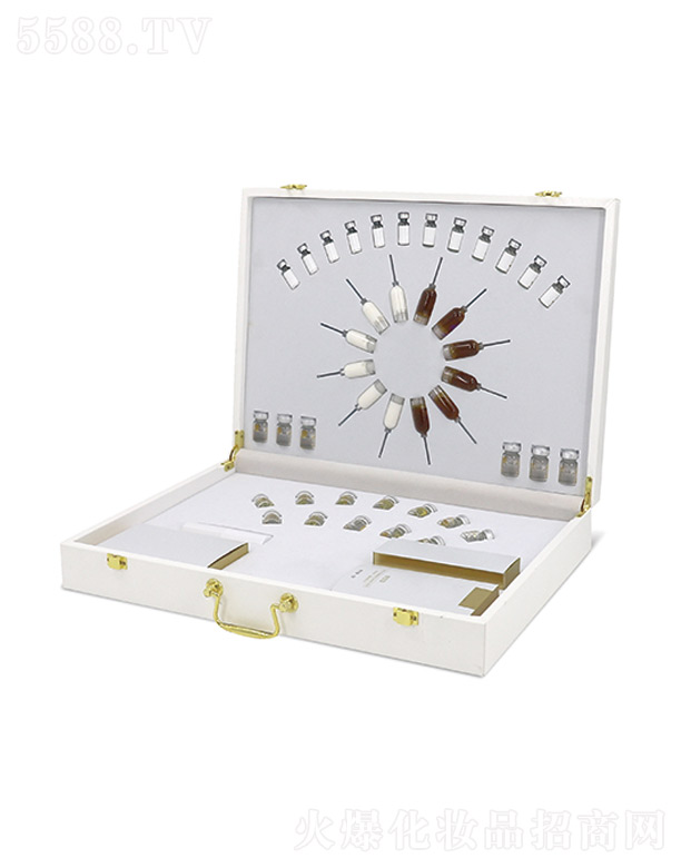 ˽�ܽ�ɫ�׺�ϵ��