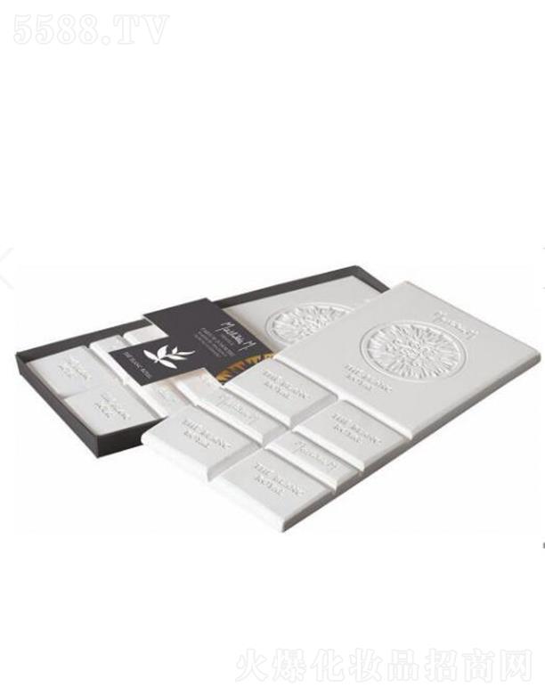 �Ϻ������� ��?sh��)۠��������ʯ�?��̫�(y��ng)��ϵ�У��ʼҰײ�����