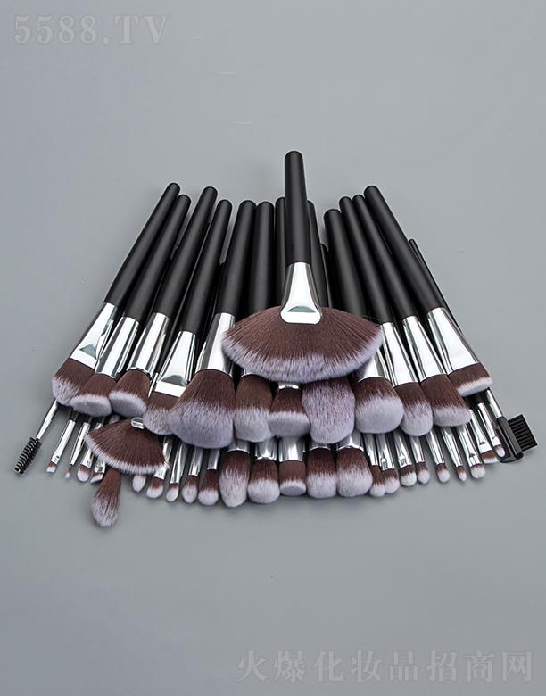 ������40֧���yˢ���b   ȫ��ܛë���y�L(zh��ng)��M��ˢ��