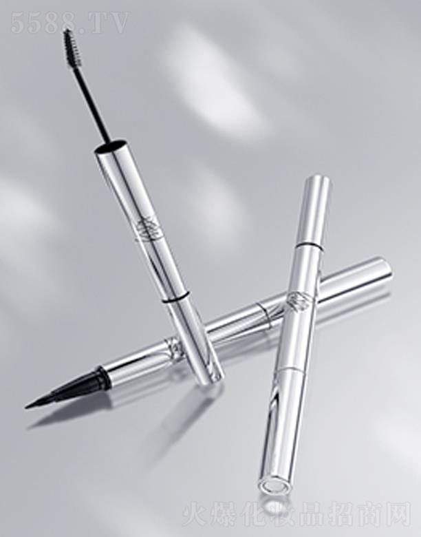 ��Ƚ����һ��(du��)�p�^ˮü�P