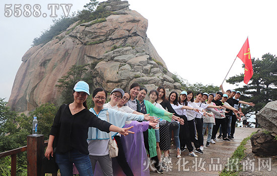 �������������tɫ֮��