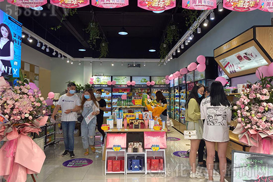 ���˻��yƷ��ٍ�X�᣿�w�ʽ������С�Y�������ɫ