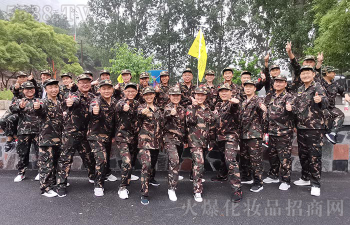 һ�s��s��һ�p��p��һ��(g��)�F(tu��n)�(du��)�Ęs�u(y��)����Ҫÿһ��(g��)�˶�����ؓ(f��)؟(z��)���c��ɵ���