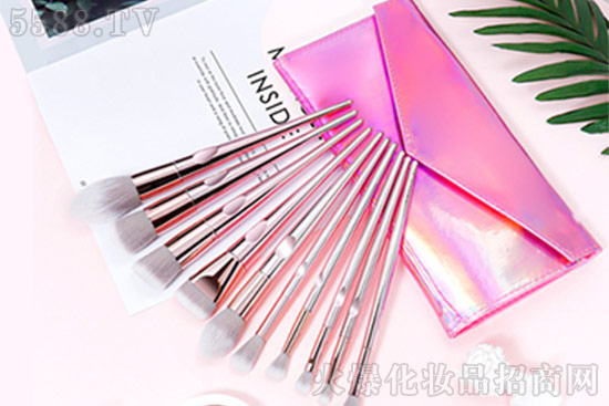 �����Լ��Ļ��yƷ��(j��ng)�I(y��ng)�M(j��n)؛����-���y(li��n)�A��Ʒ�ƻ��yƷ��Ʒ�Ʋ������e(cu��)�^(gu��)����(�޸ĺ�)