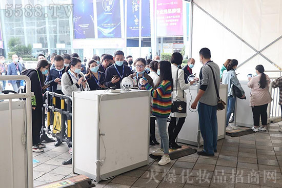 ����ʢ�����س��������44�óɶ����I(y��)���[��(hu��)ʢ���_Ļ