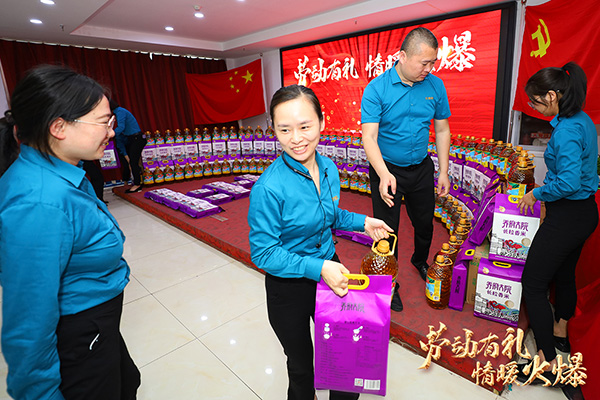 �ڄ��жY����ů�𱬣��𱬾W(w��ng)��T��������һ�ڄӹ�(ji��)������