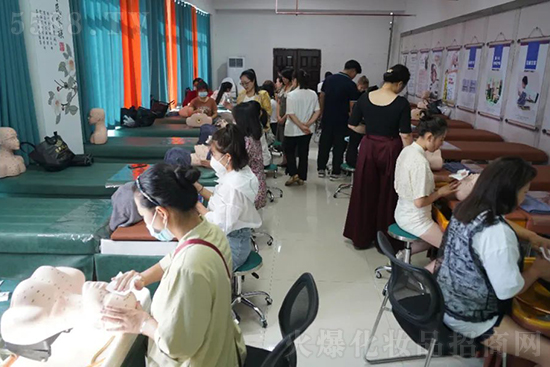 �ַ����ٌW���������T���Q�ַ��y�}