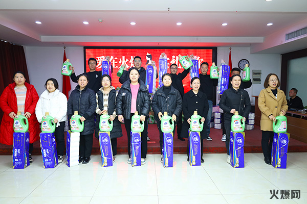 �펽�`���A�������»����𱬾W(w��ng)��T���l(f��)��Ů��(ji��)�YƷ��