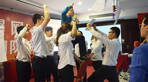 �������Z-�𱬾W(w��ng)�ο������������Z