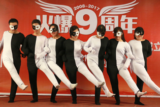 �{(di��o)ζƷ���ڰ��䡷��(chu��ng)���赸����һ�ӵ�ҕ�X�_����